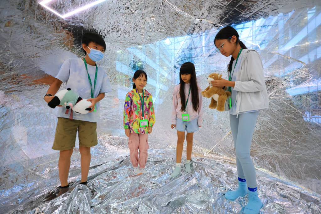 Transforming sensory experience into creative energy_18